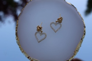 Kolczyki sztyfty, wkrętki, stal nierdzewna, serca z cyrkoniami