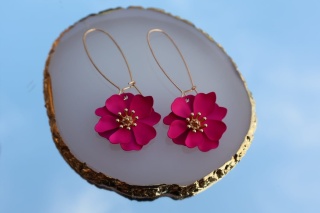 Kolczyki wiszące kwiaty kolor fuksja