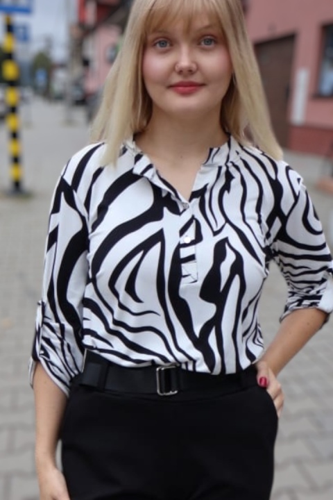 Biało-czarna bluzka w print zebra ze stójką i guzikami