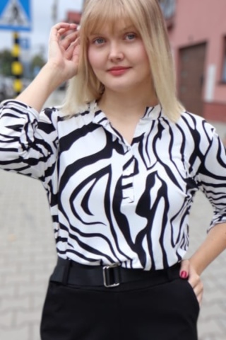 Biało-czarna bluzka w print zebra ze stójką i guzikami