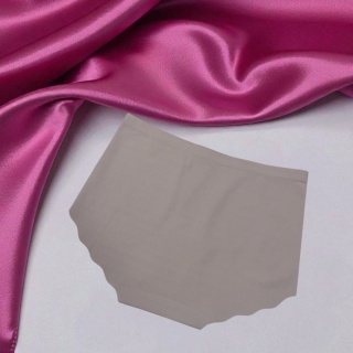 Majtki damskie bezszwowe laserowo cięte beżowe