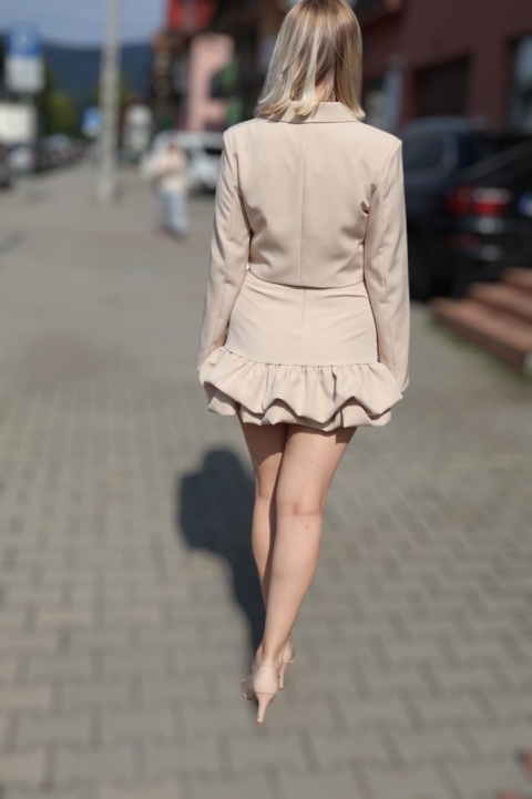 Komplet Morre beżowy krótki żakiet i spódniczka mini