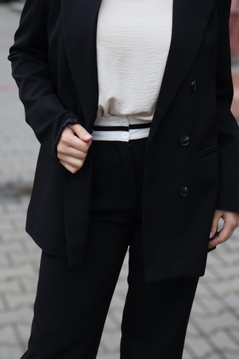 Klasyczny garnitur damski czarny, spodnie z szeroką nogawką