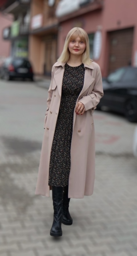 Stylowy długi płaszcz trencz z kieszeniami, beżowy