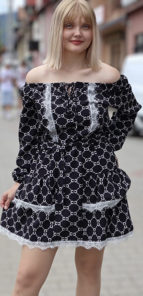 Sukienka czarna mini z długim rękawem i koronką, hiszpanka